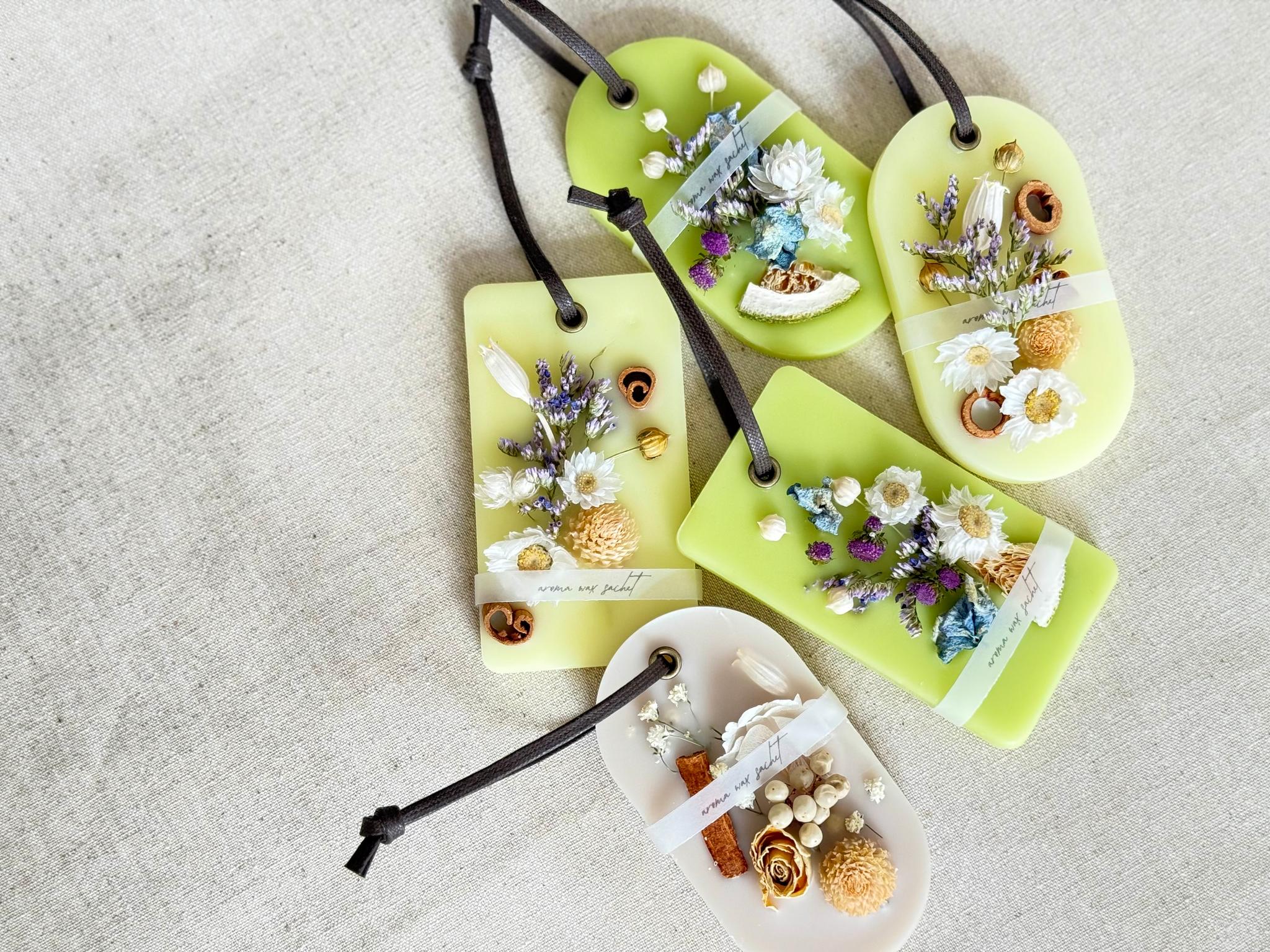 BOX付き！香りの選べるアロマワックスサシェ【スプリングカラー】2点set