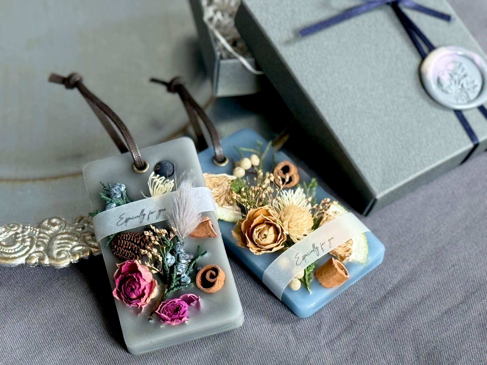 【Seasonギフト】BOX付き！香りの選べるアロマワックスサシェ